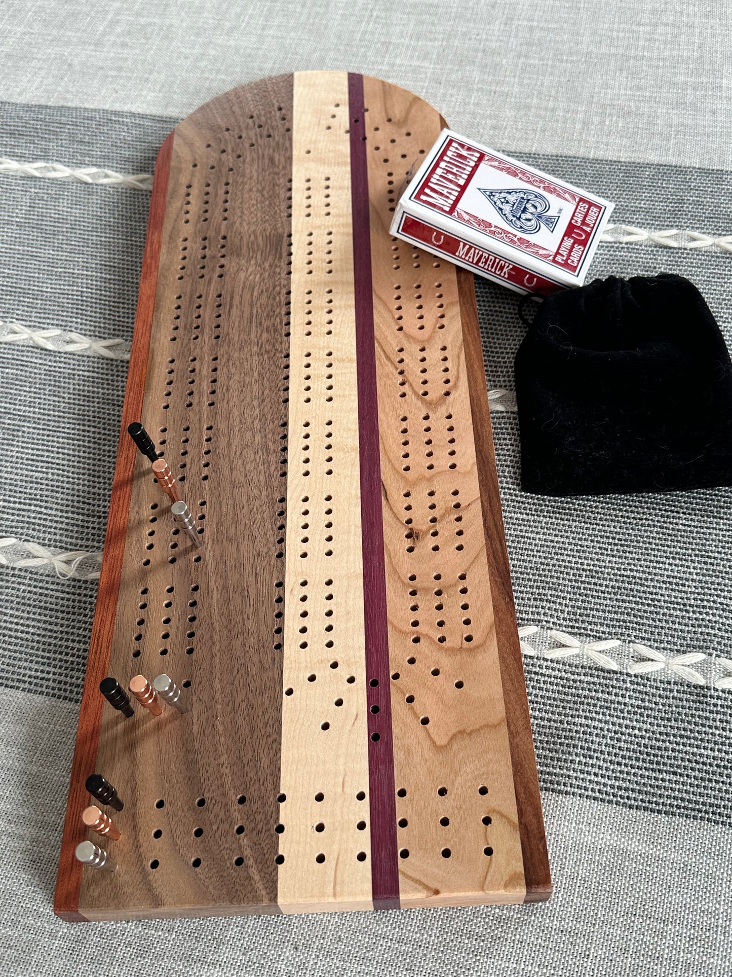 Cribbage board